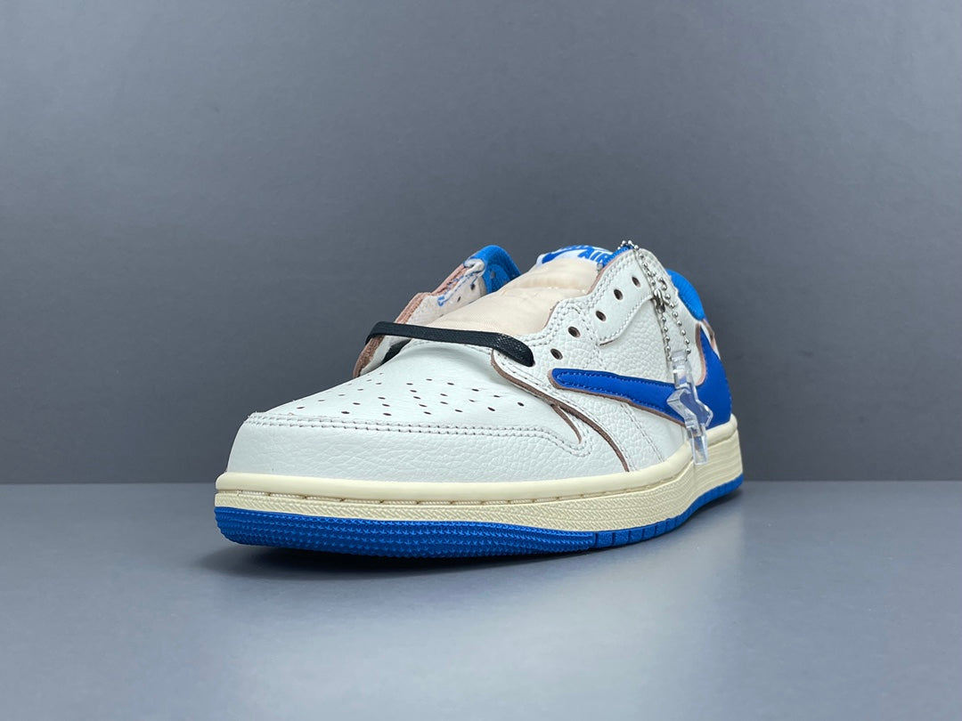 JORDAN 1 LOW OG x TRAVIS SCOTT FRAGMENT - Phantom Kicks