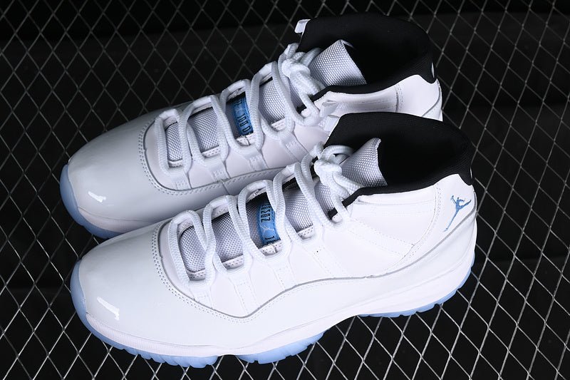 AIR JORDAN 11 LEGEND BLUE WHITE - Phantom Kicks