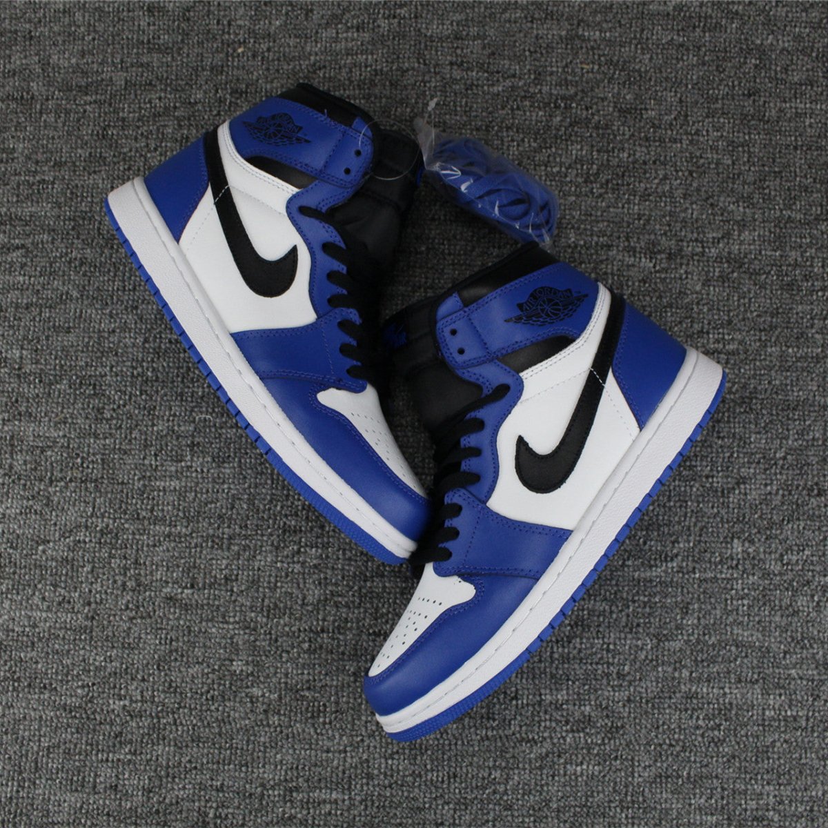 JORDAN 1 RETRO HIGH x GAME ROYAL - Phantom Kicks