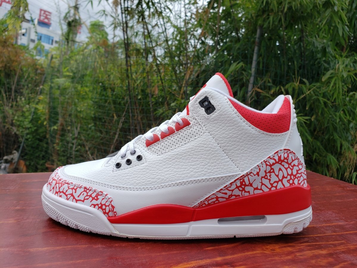 JORDAN 3 RETRO x TOKYO FIRE RED - Phantom Kicks