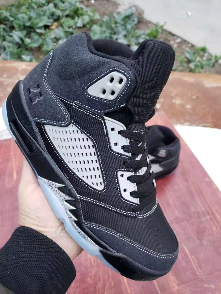 JORDAN 5 RETRO x ANTHRACITE - Phantom Kicks