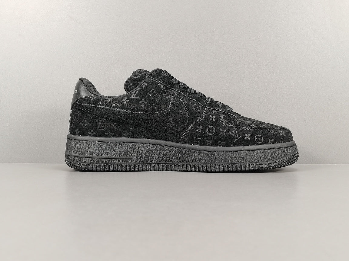 NIKE AIR FORCE 1 x LOUIS VUITTON BLACK/BLACK - Phantom Kicks