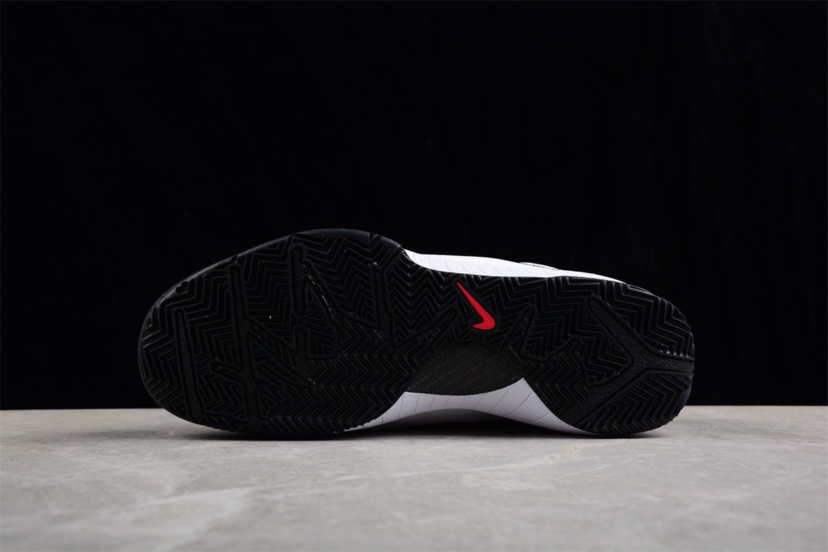 NIKE KOBE 4 PROTRO x MAMBACITA GIGI - Phantom Kicks