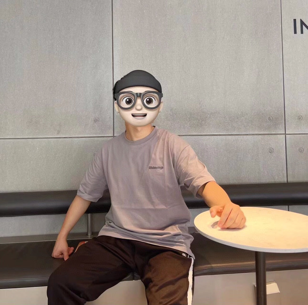 BALENCIAGA MINIMALIST T-SHIRT GREY - Phantom Kicks