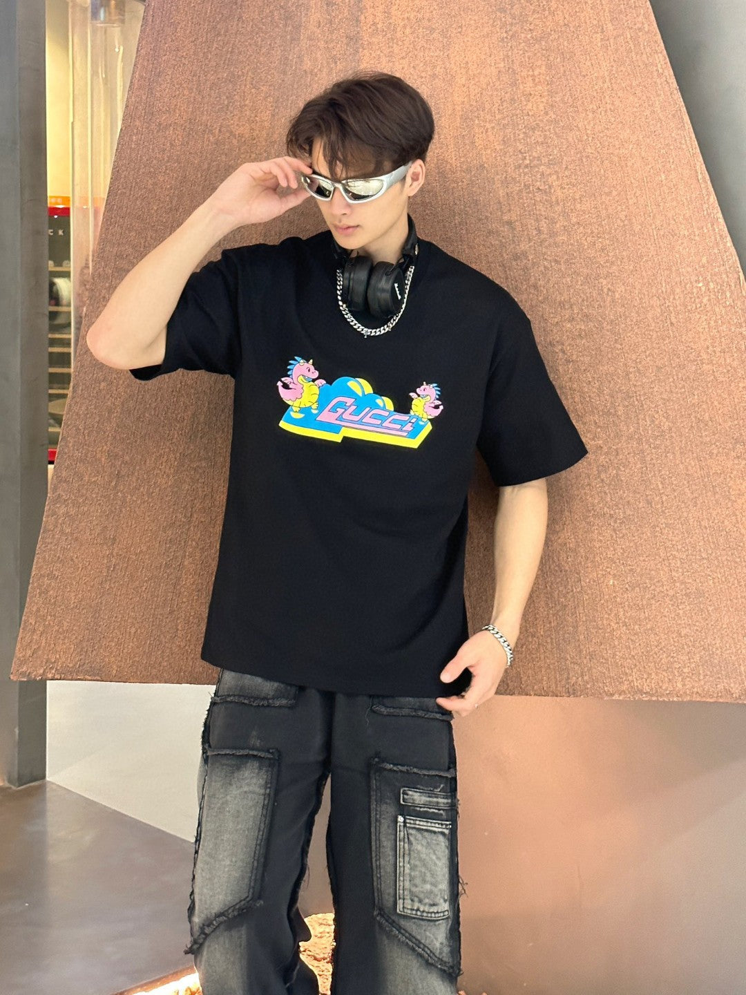 Gucci Black T-Shirt with Pink Dinosaur Graphic - Phantom Kicks