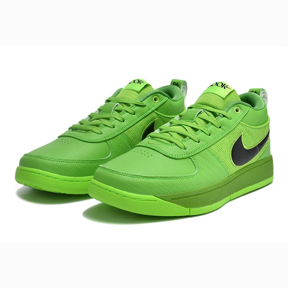 NIKE BOOK 1 x GRINCH - Phantom Kicks