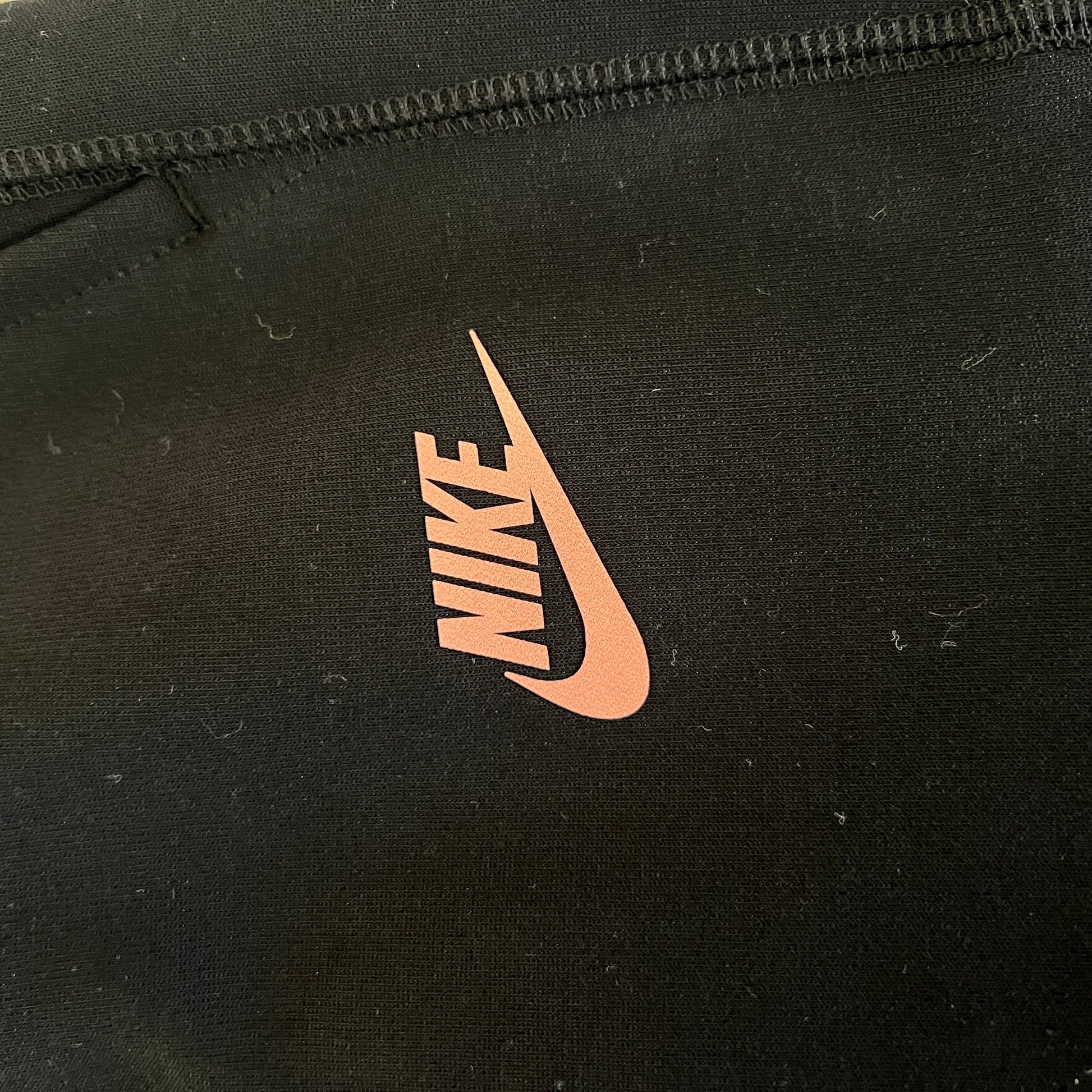 NIKE TECH FLEECE x SYNA CENTRAL CEE PANTS - Phantom Kicks
