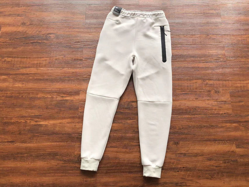 NIKE TECH FLEECE PANTS x CREAMY WHITE - Phantom Kicks