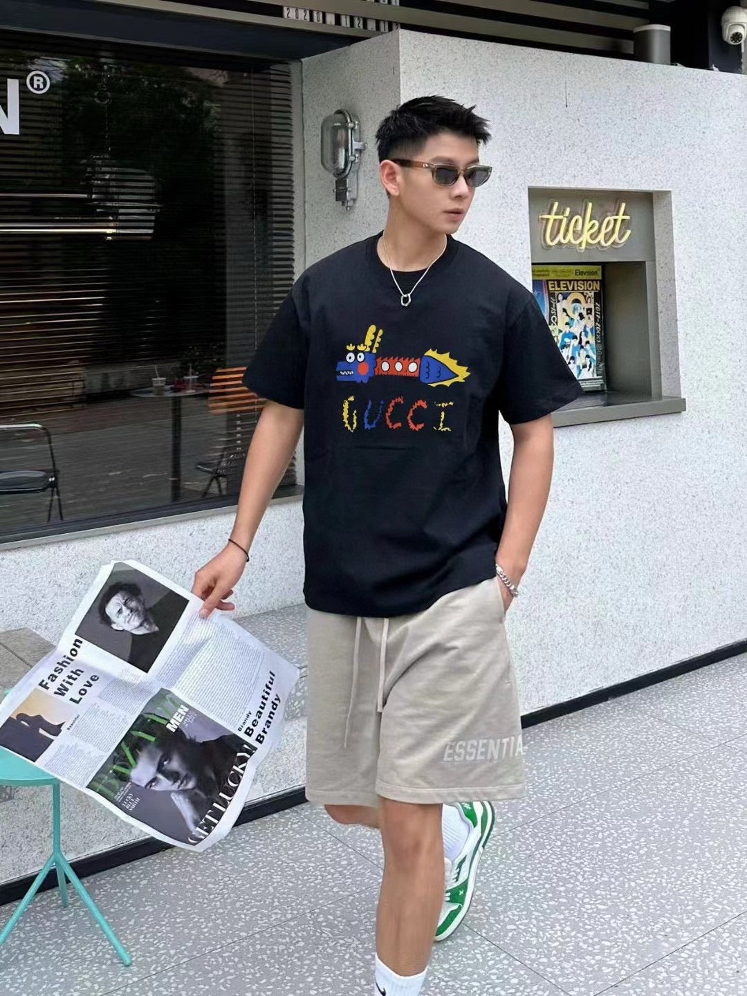 Gucci Black T-Shirt with Dragon Graphic - Phantom Kicks