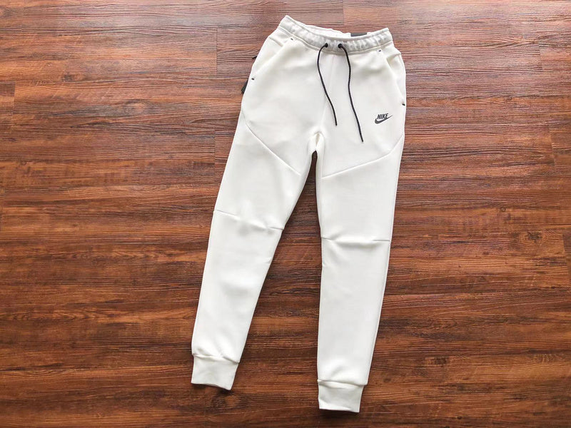 NIKE TECH FLEECE PANTS x WHITE - Phantom Kicks