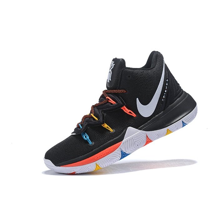 NIKE KYRIE 5 x FRIENDS - Phantom Kicks