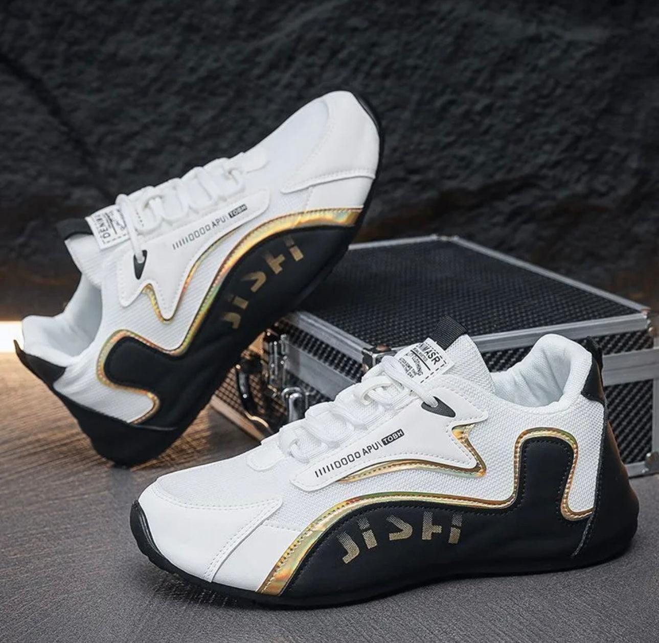 Men's fashionable, lightweight, comfortable, trendy and casual sports shoes, durable, anti slip, strong grip, versatile running shoes - Phantom Kicks