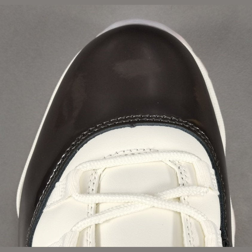 JORDAN 11 RETRO x NEOPOLITAN - Phantom Kicks