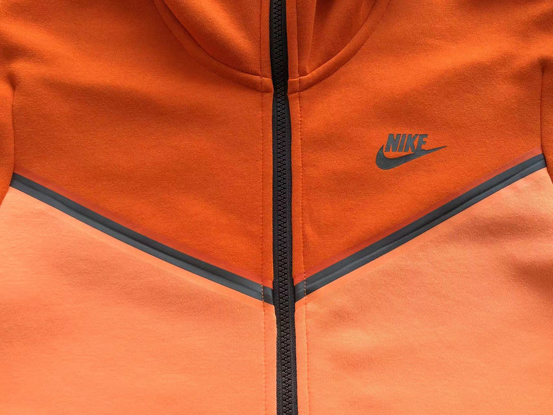 NIKE TECH FLEECE HOODIE x CAMPFIRE ORANGE - Phantom Kicks