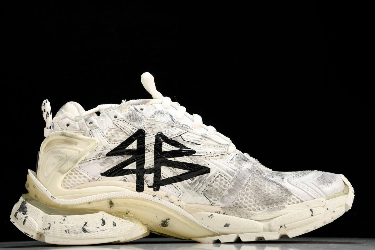 B Runner White Graffiti