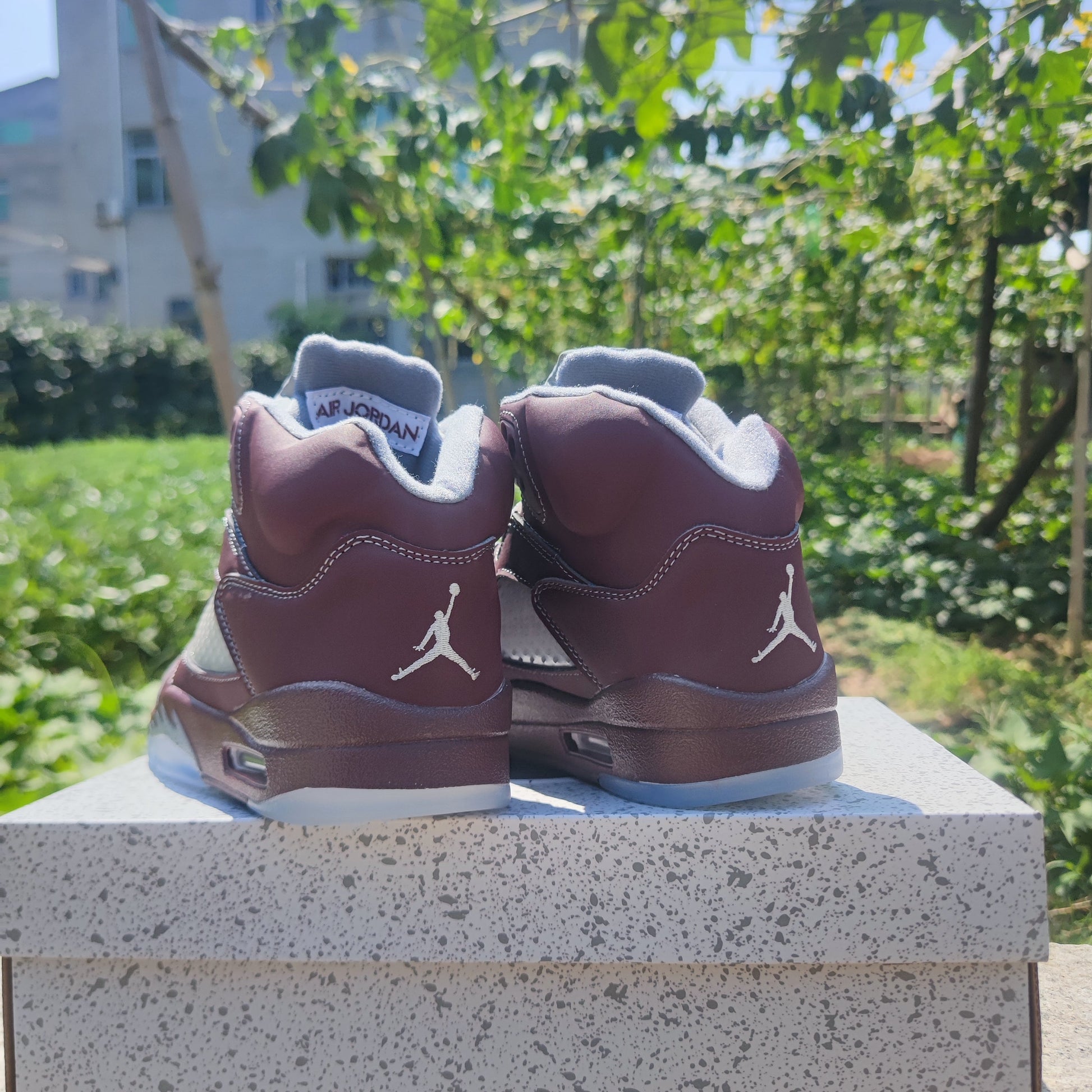 Jordan 5 maroon - Phantom Kicks