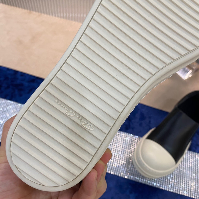 Slip-On Leather Sneakers - Phantom Kicks