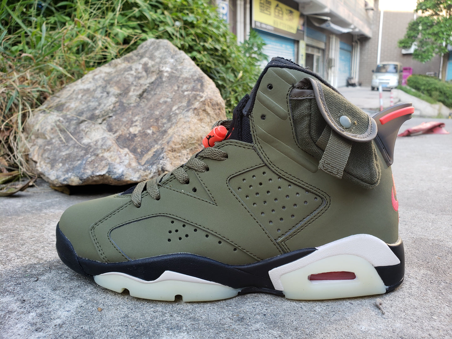 Jordan 6 Retro "Travis Scott - Medium Olive" - Phantom Kicks