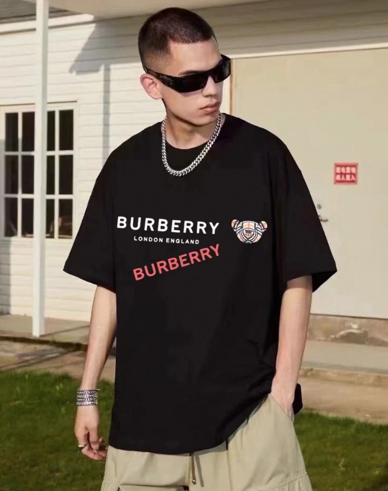 Burberry London England T-Shirt - Black - Phantom Kicks