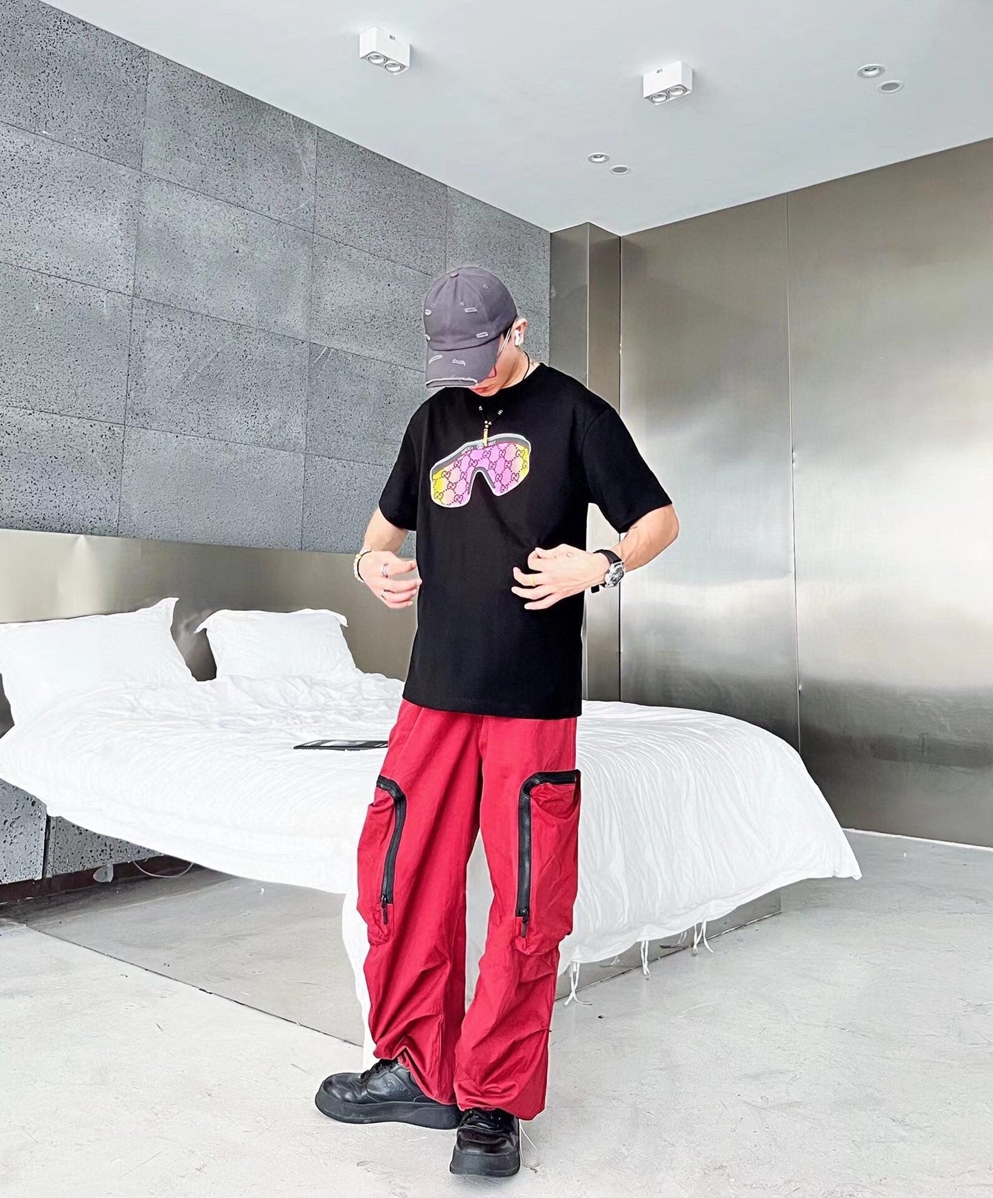 Gucci Sunglasses Graphic T-Shirt - Black - Phantom Kicks