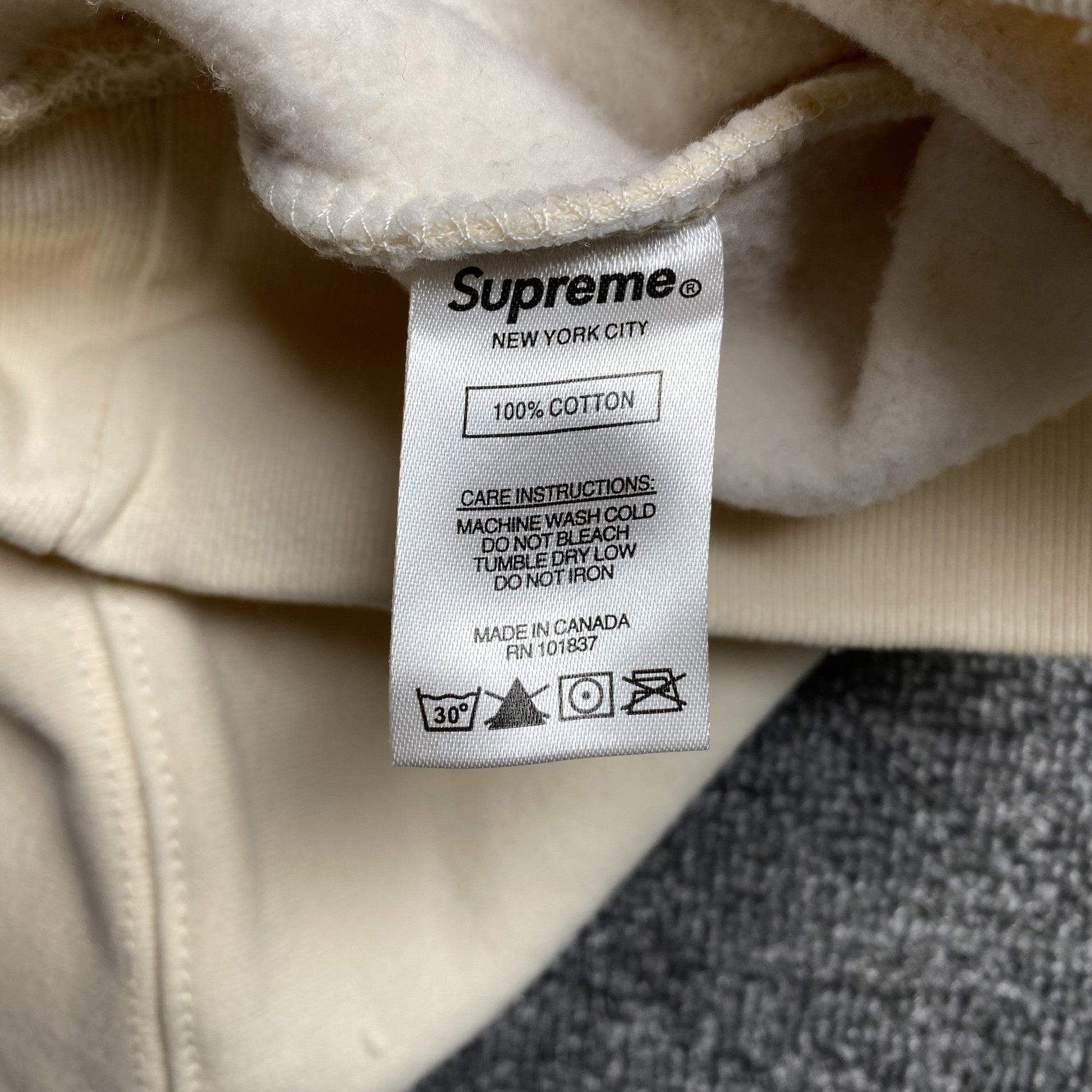 SUPREME x TIMBERLAND SWEATSHIRT NATURAL - Phantom Kicks