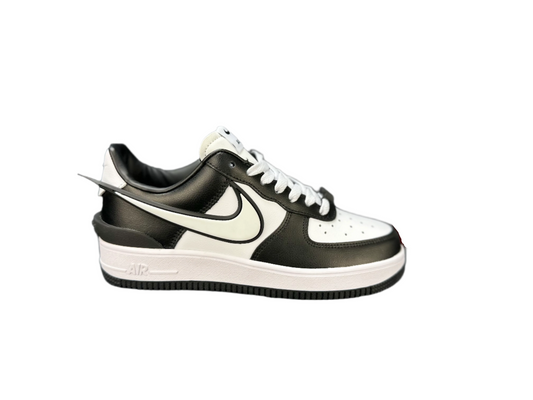 NIKE AIR FORCE 1 "Big Swoosh White/Black" - Phantom Kicks