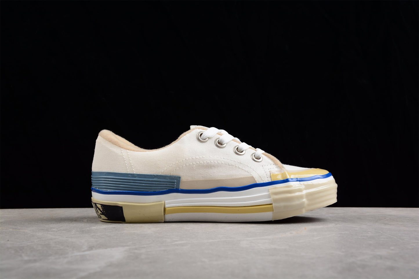 Classic Canvas Low Top Sneakers - Phantom Kicks