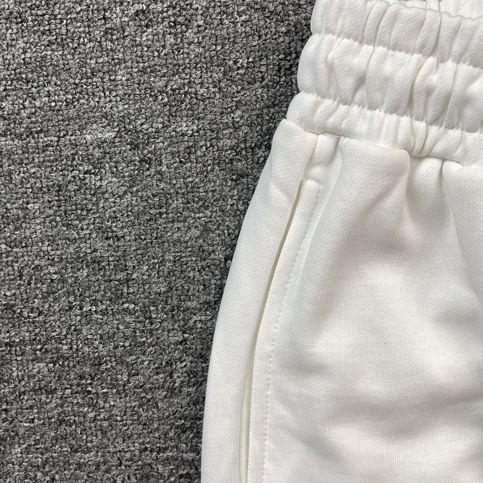 DENIM TEARS COTTON WREATH SWEATPANTS WHITE - Phantom Kicks