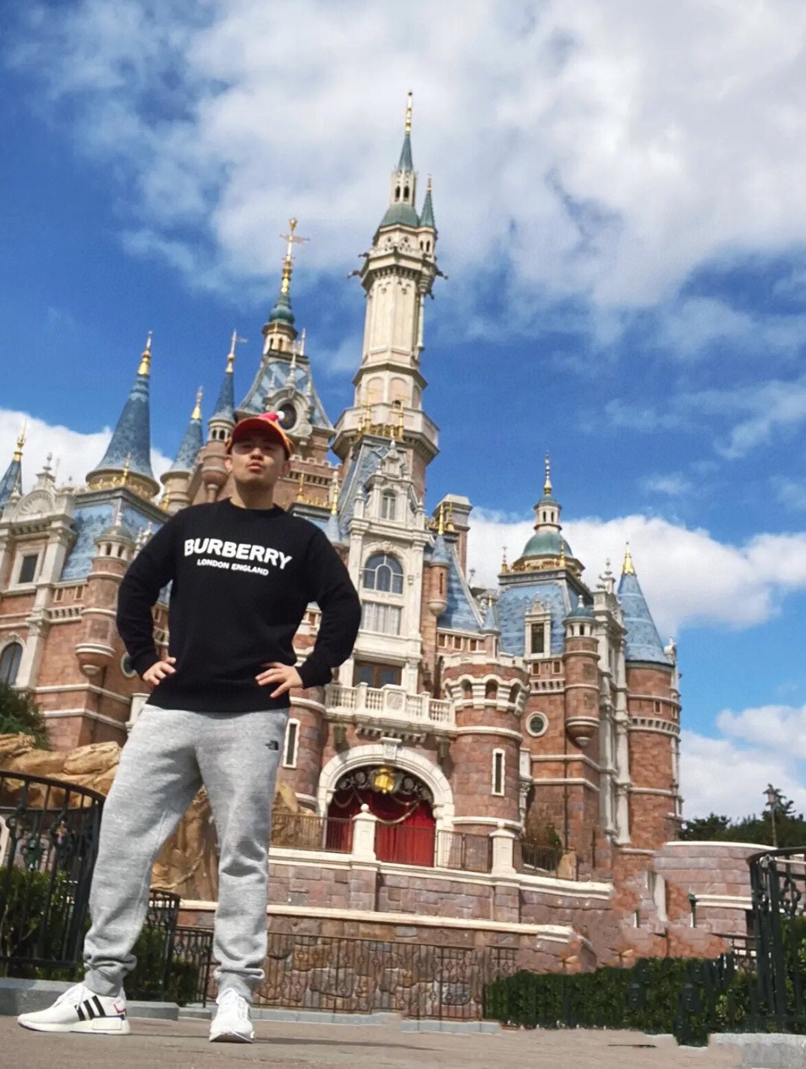 Burberry Black Sweatshirt with Logo - Phantom Kicks