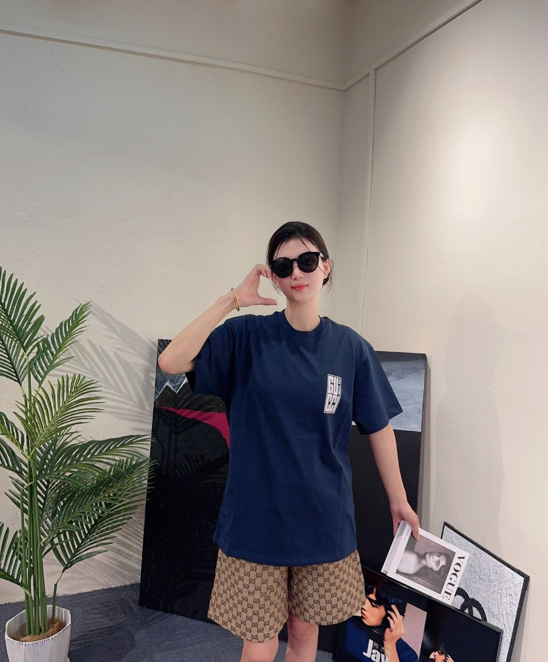 Gucci Navy Blue T-Shirt with Vertical Logo Patch - Phantom Kicks