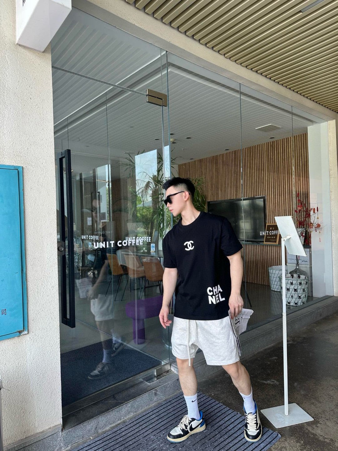 Chanel Double C Logo T-Shirt (Black) - Phantom Kicks