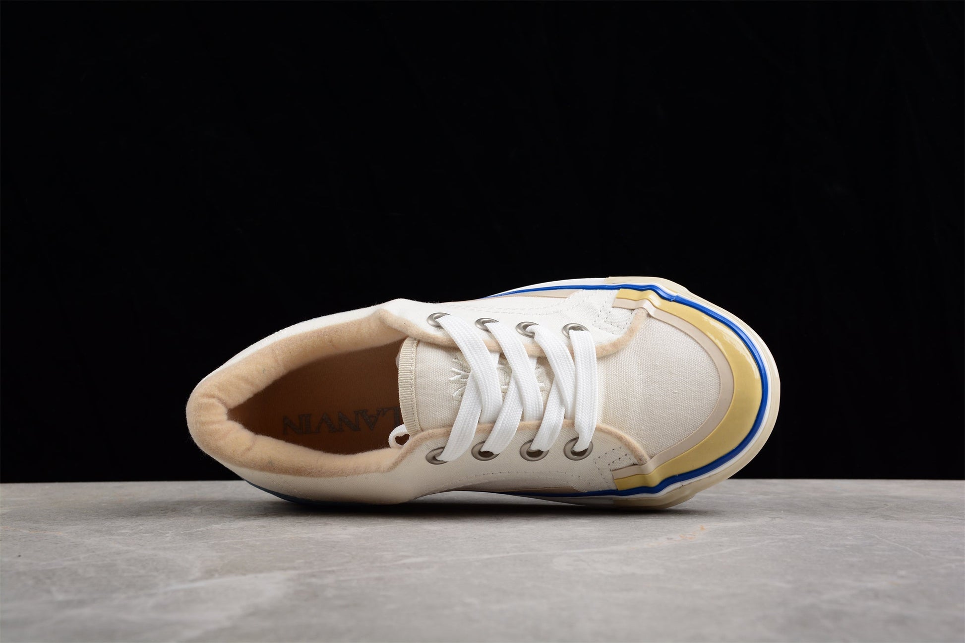 Classic Canvas Low Top Sneakers - Phantom Kicks