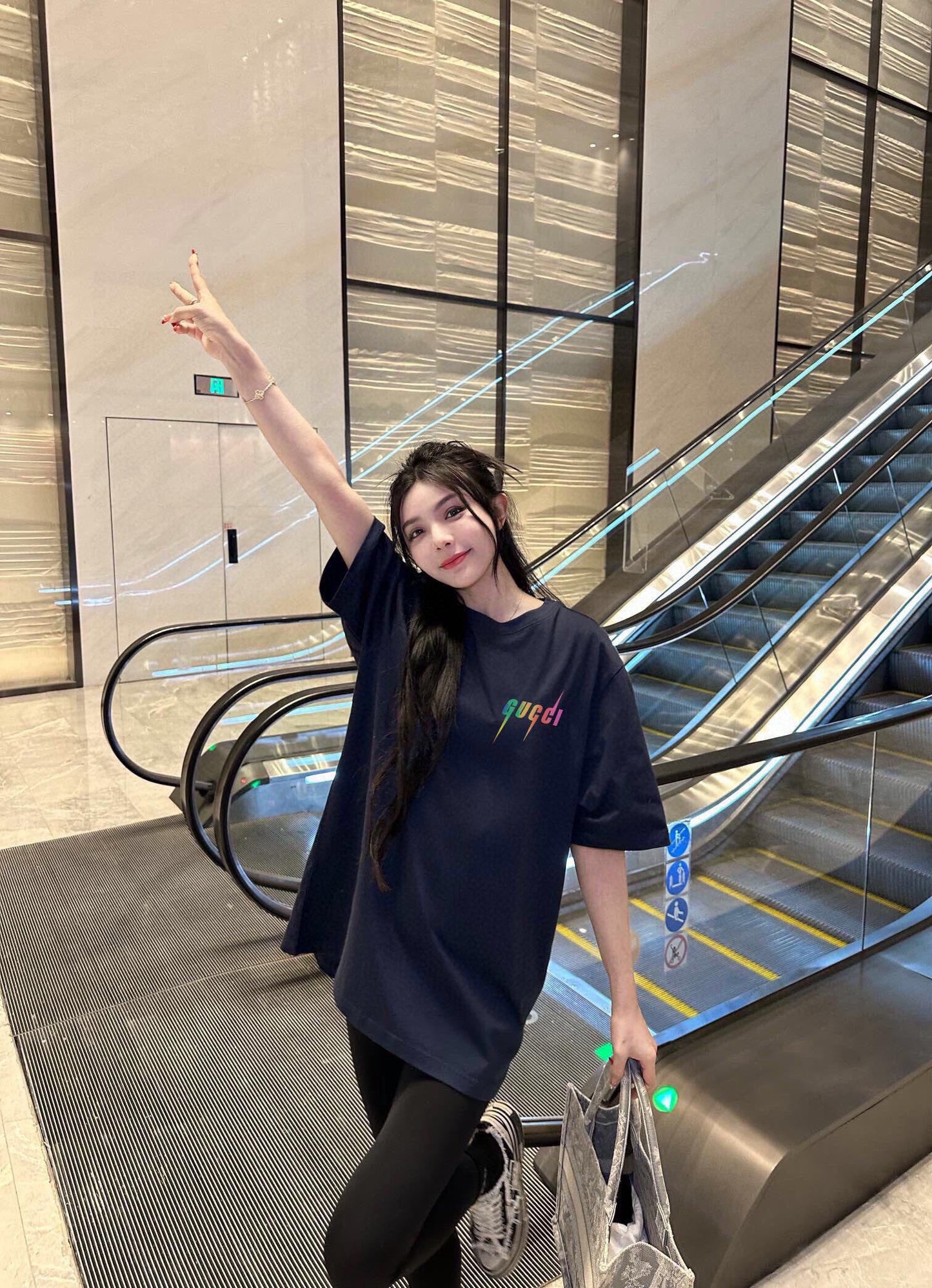 Gucci Lightning Logo T-Shirt - Phantom Kicks