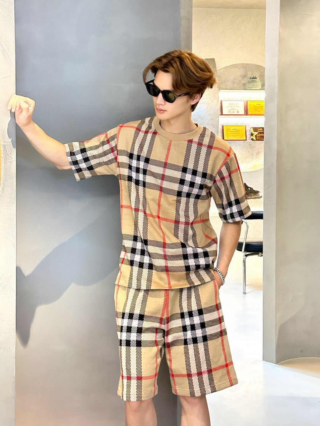 Burberry Beige Check T-Shirt - Phantom Kicks