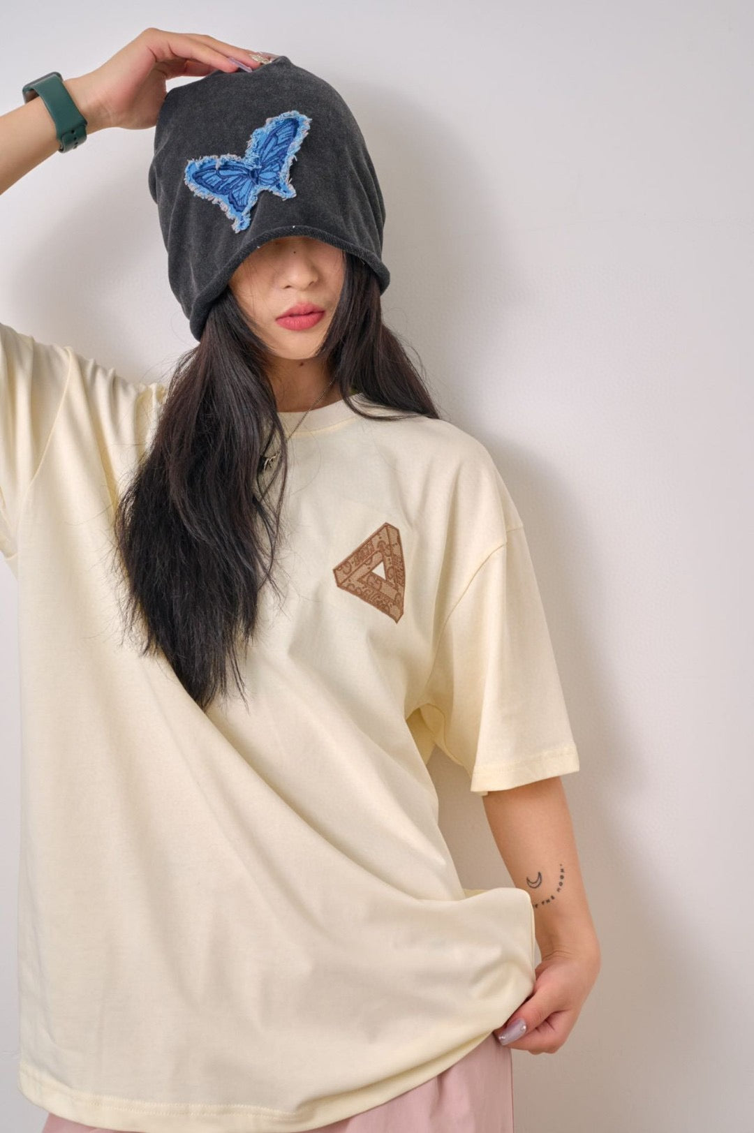 Gucci Triangle Logo Beige T-Shirt - Phantom Kicks