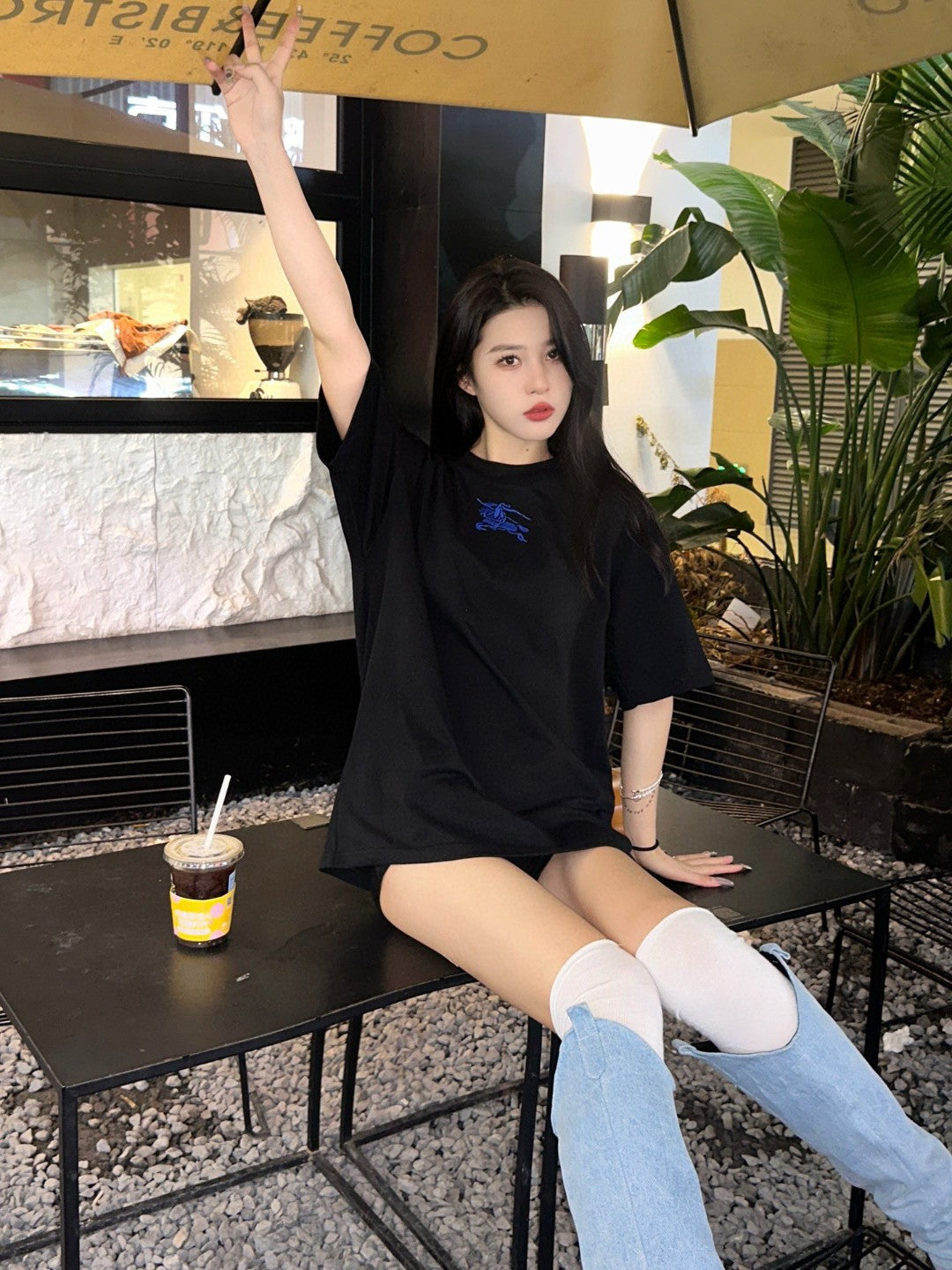 Burberry Black T-Shirt with Blue Equestrian Knight Logo - Phantom Kicks