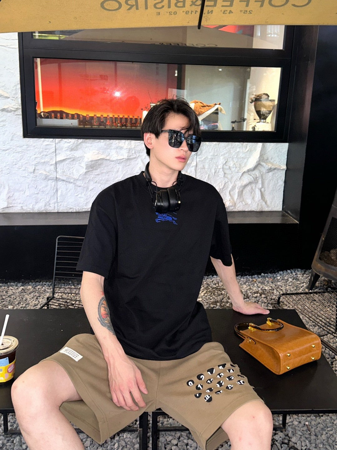 Burberry Black T-Shirt with Blue Equestrian Knight Logo - Phantom Kicks