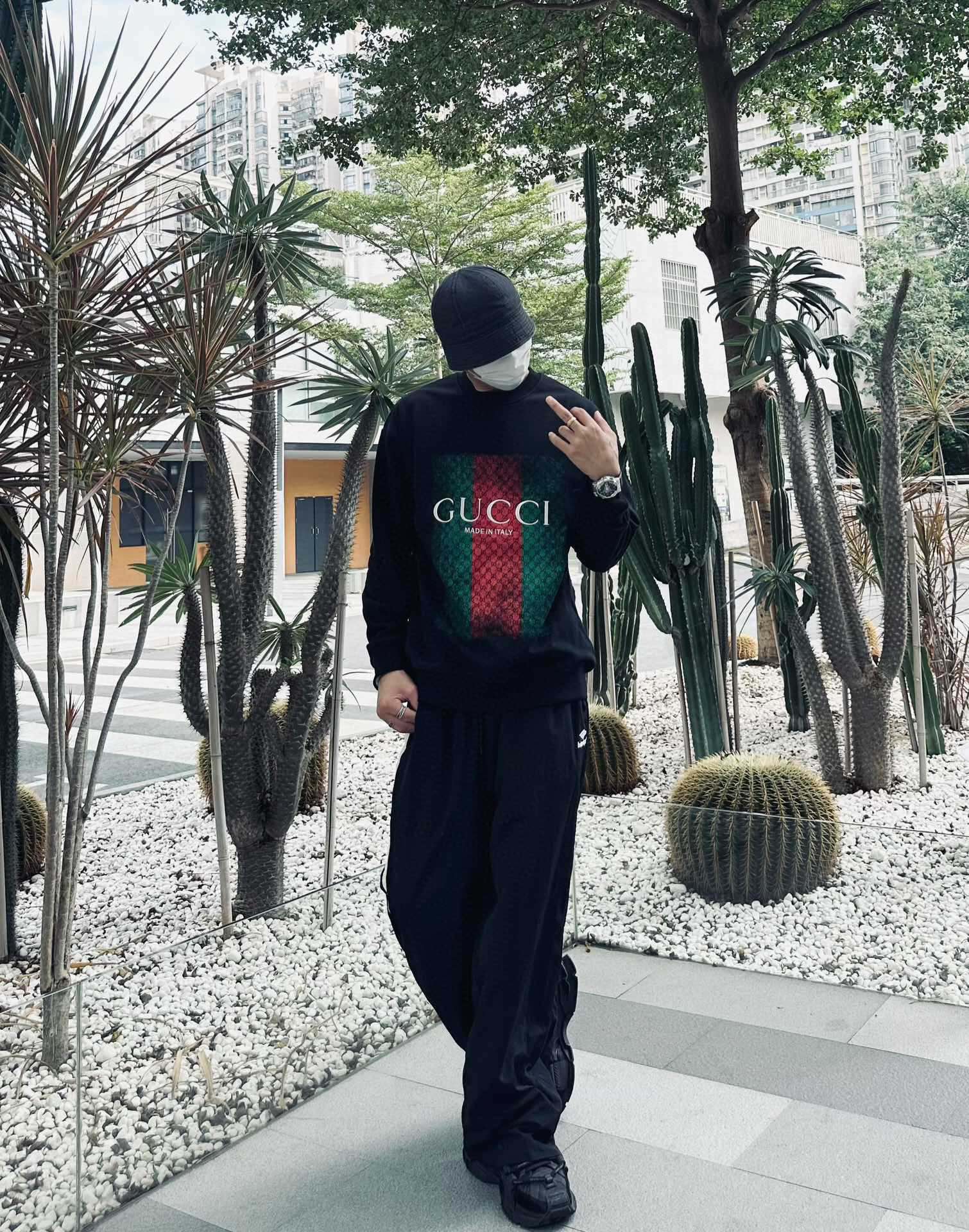 Gucci Sweatshirt - Phantom Kicks