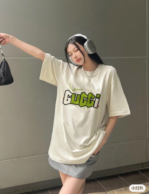Gucci Lightning Bolt Logo T-Shirt in Cream - Phantom Kicks