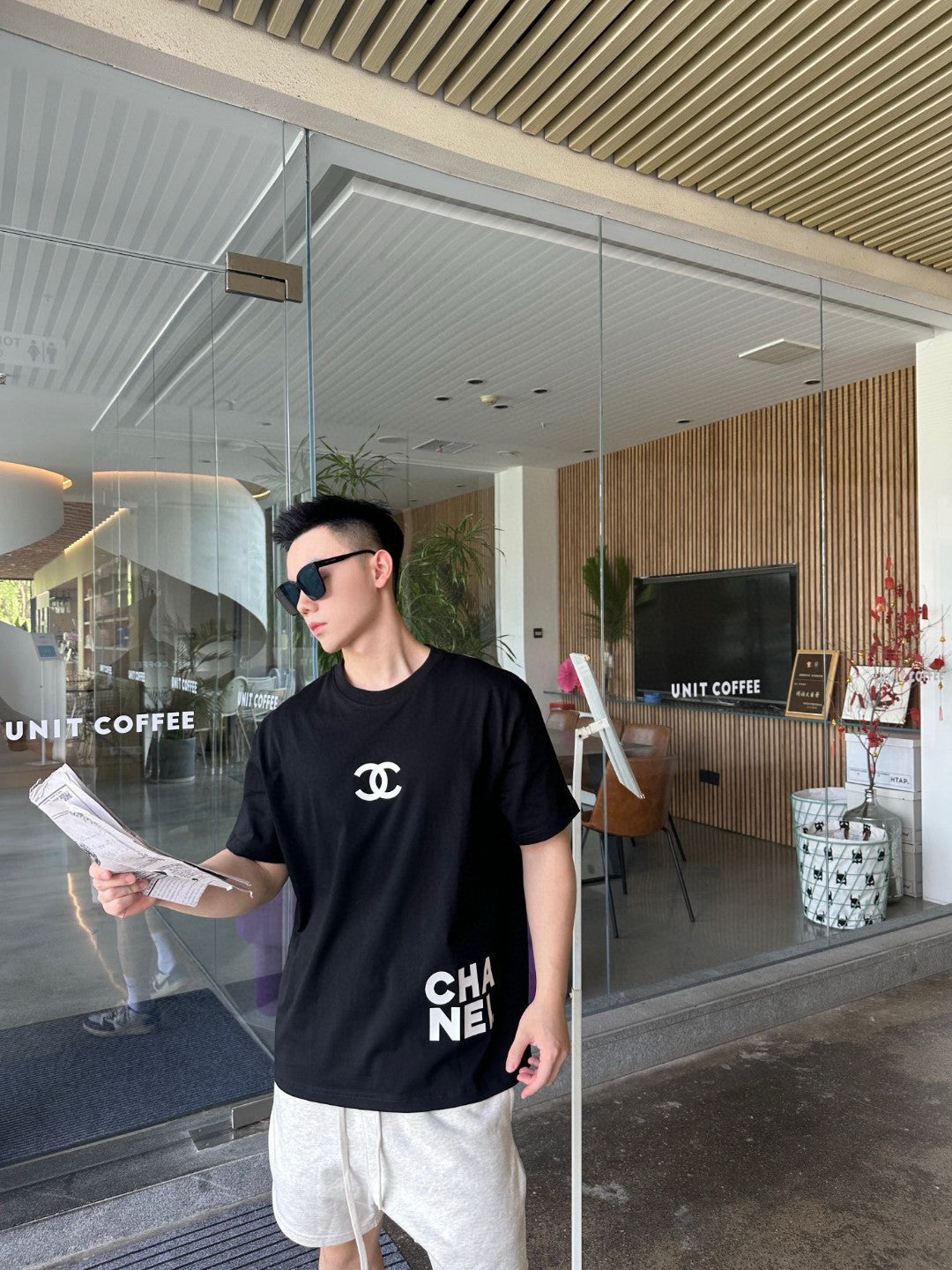 Chanel Double C Logo T-Shirt (Black) - Phantom Kicks