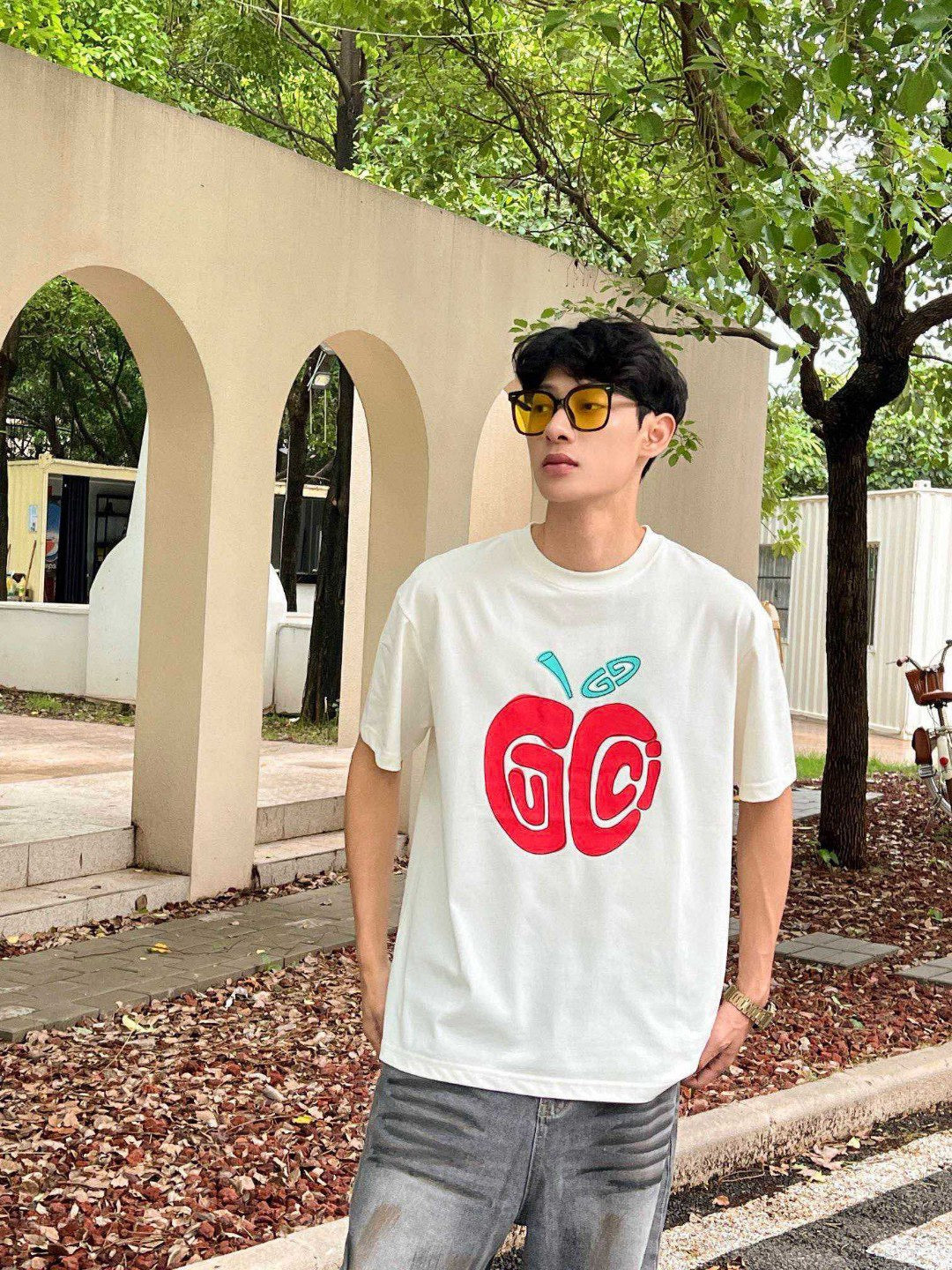 Gucci Apple Logo T-Shirt (White) - Phantom Kicks