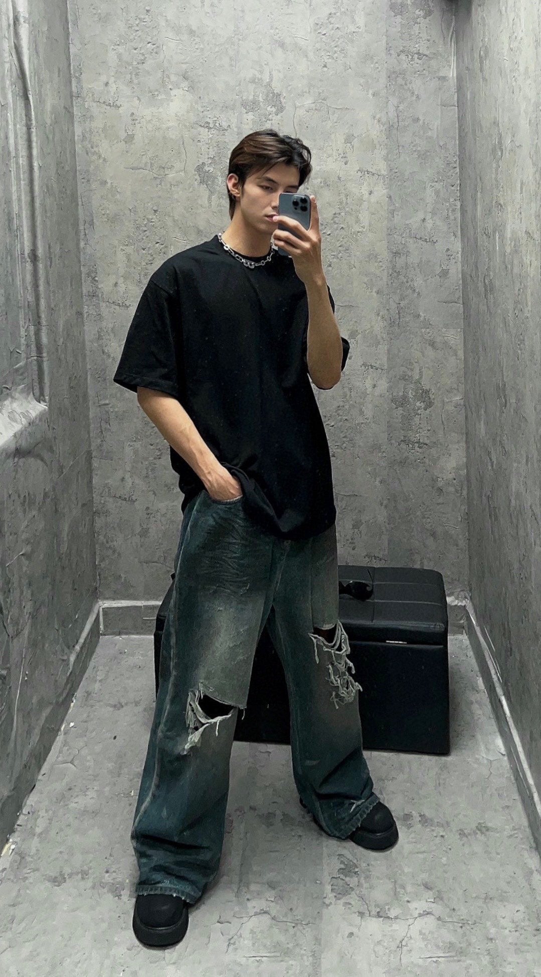Balenciaga Plain Black T-Shirt - Phantom Kicks