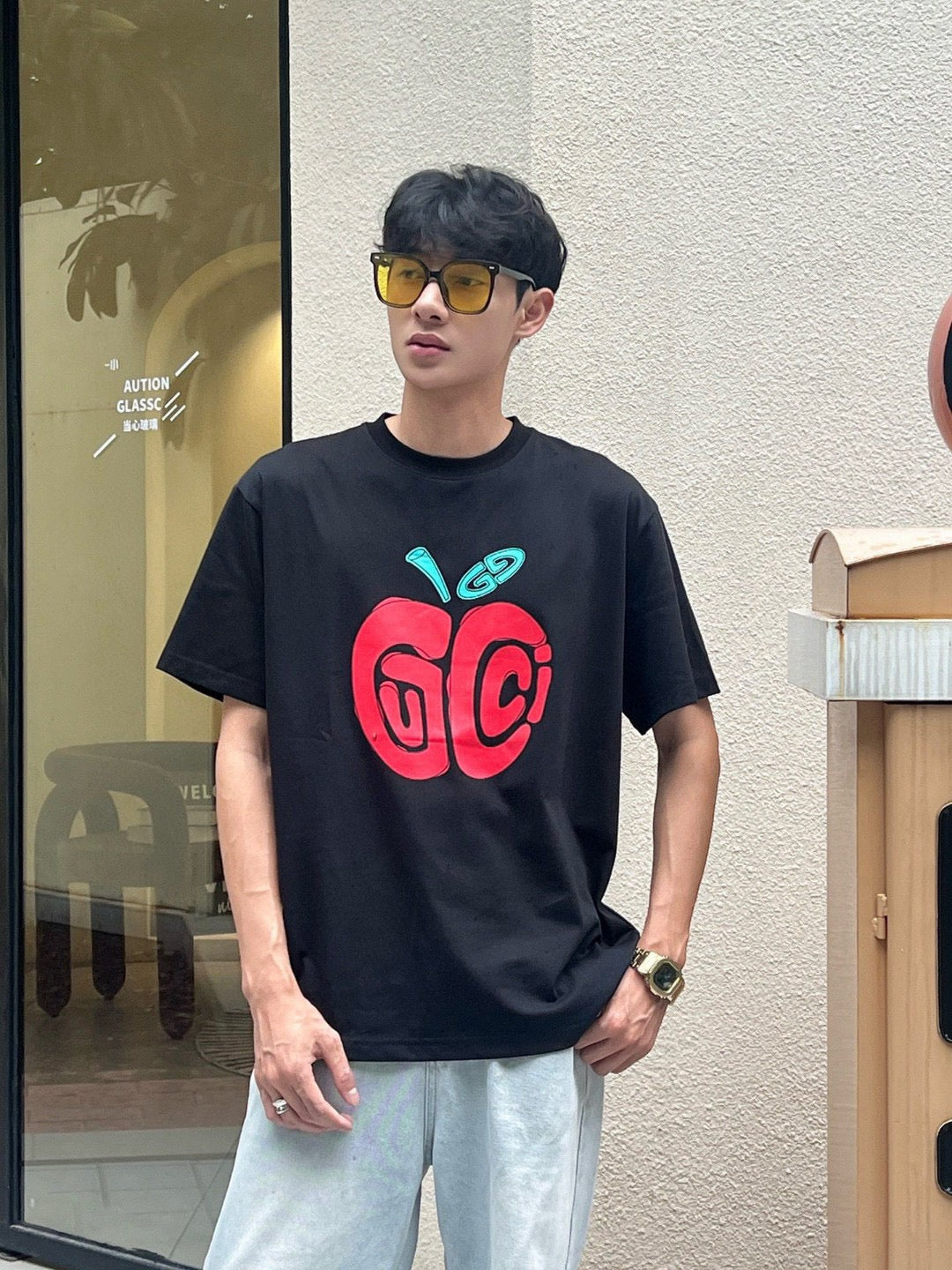 Gucci Apple Logo T-Shirt (Black) - Phantom Kicks