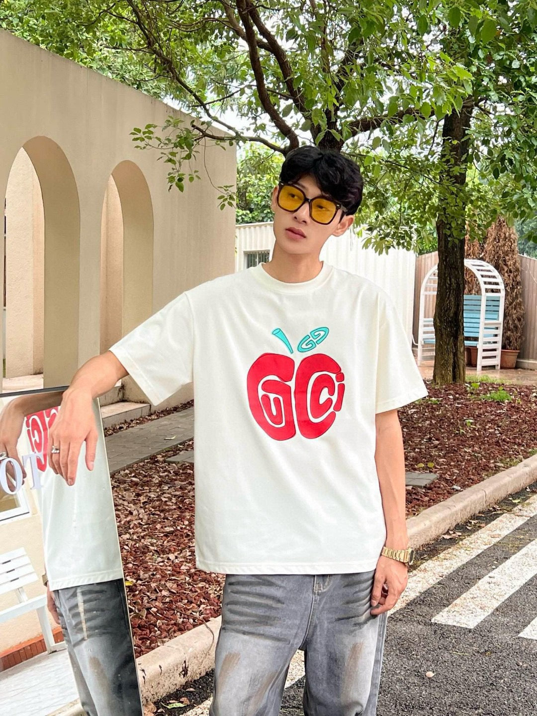 Gucci Apple Logo T-Shirt (White) - Phantom Kicks
