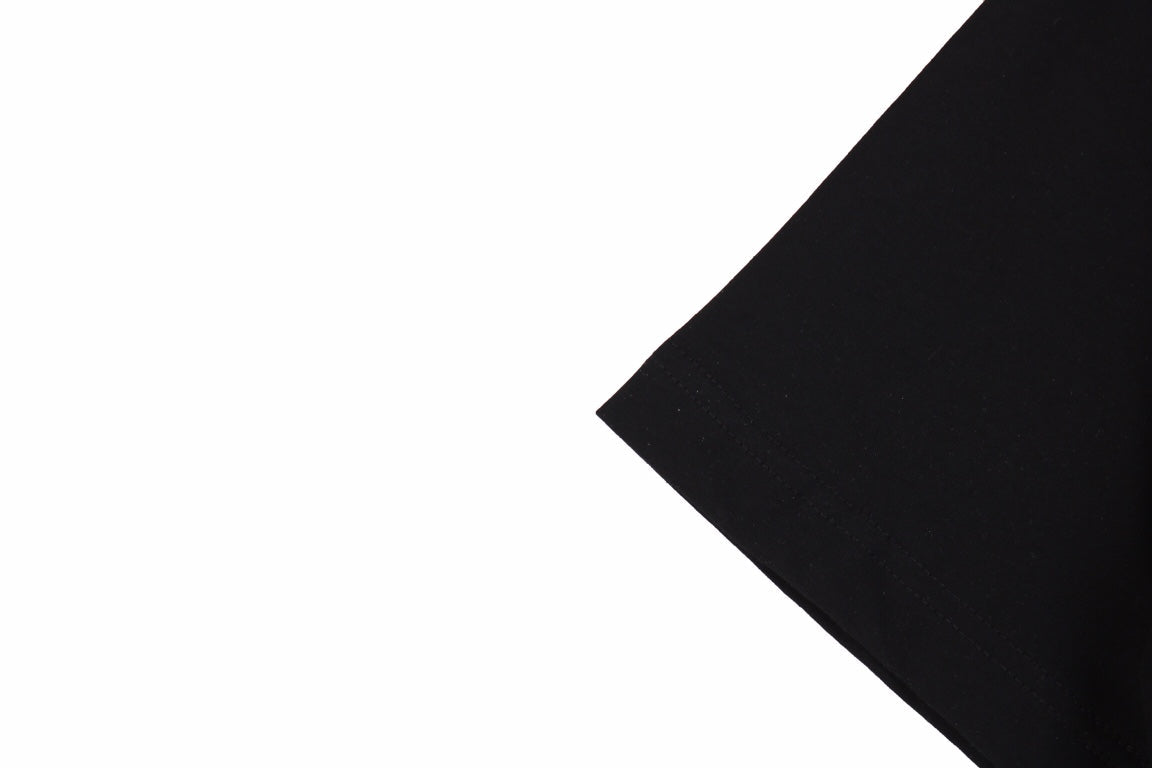 Gucci T-shirt with Retro Logo (Black) - Phantom Kicks