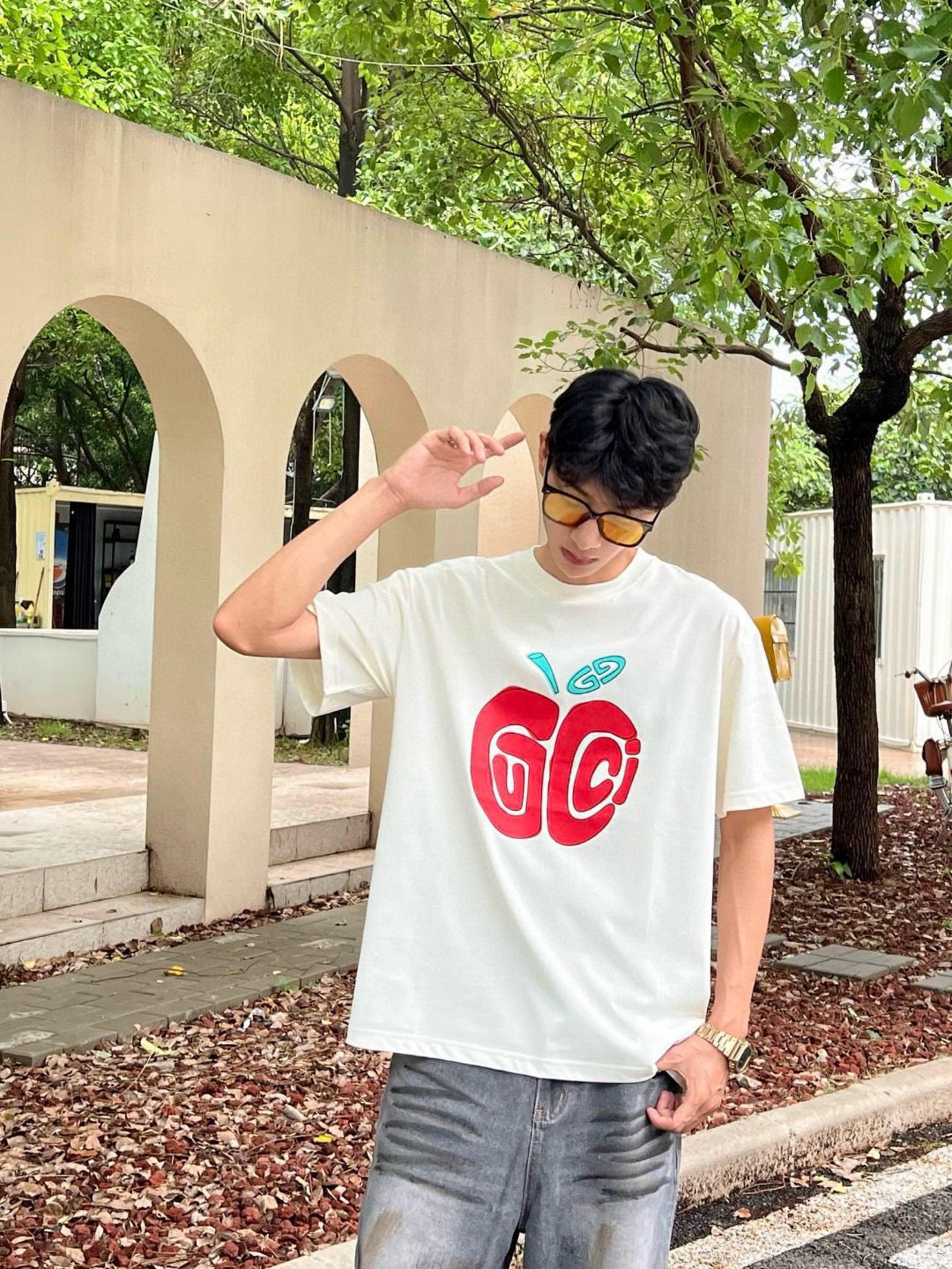 Gucci Apple Logo T-Shirt (White) - Phantom Kicks