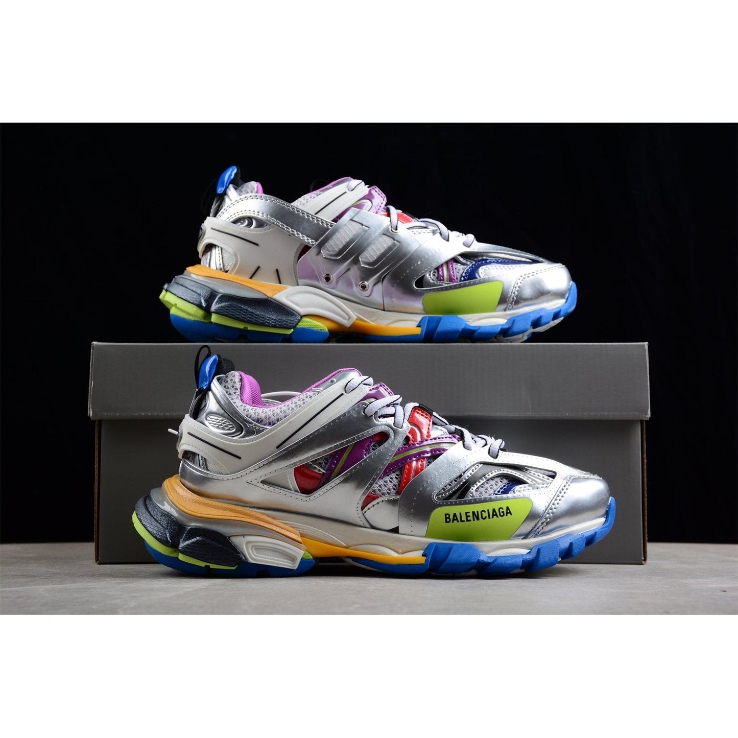 BALENCIAGA TRACK x LEATHER FREE WHITE SILVER MULTI - Phantom Kicks