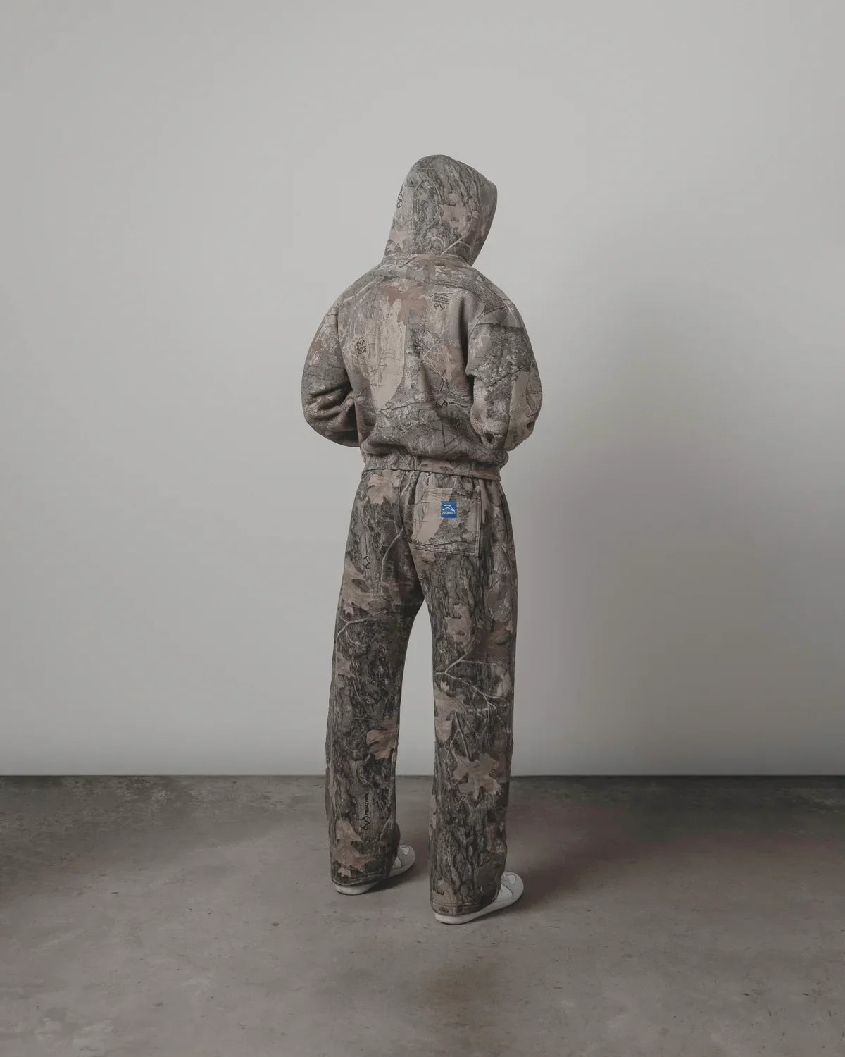 Camo Hoodie and Pants Set for Men Women - Outdoor Hunting Streetwear 2 Piece Tracksuit - Phantom Kicks