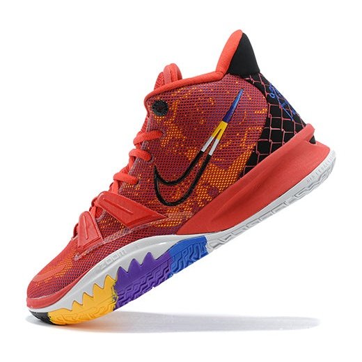 NIKE KYRIE 7 x ICONS OF SPORT - Phantom Kicks