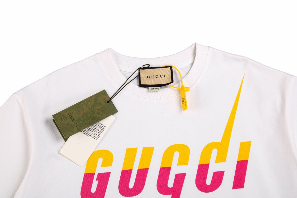 Gucci T-shirt with Retro Logo - Phantom Kicks